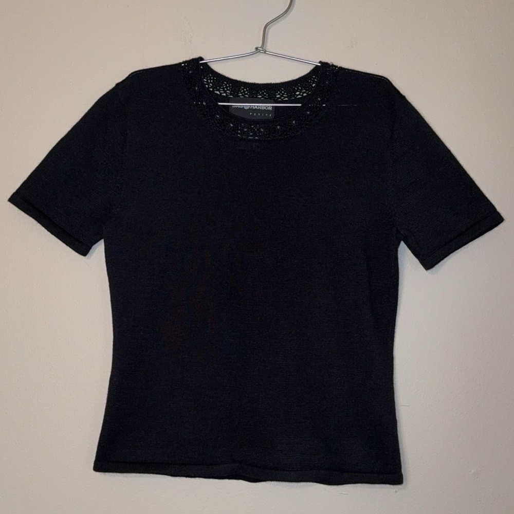 Sag Harbor vintage lace Beaded Neckline black Short Sleeve Sweater Top XS